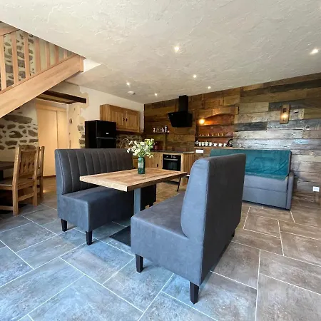 Holiday home Maison D'hote Avec Sauna Et Jacuzzi A La Campagne
